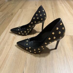 Michael Kors Gold Studded Black Pumps Sz 6 Heels Pointed Toe Indie Sleaze Edgy